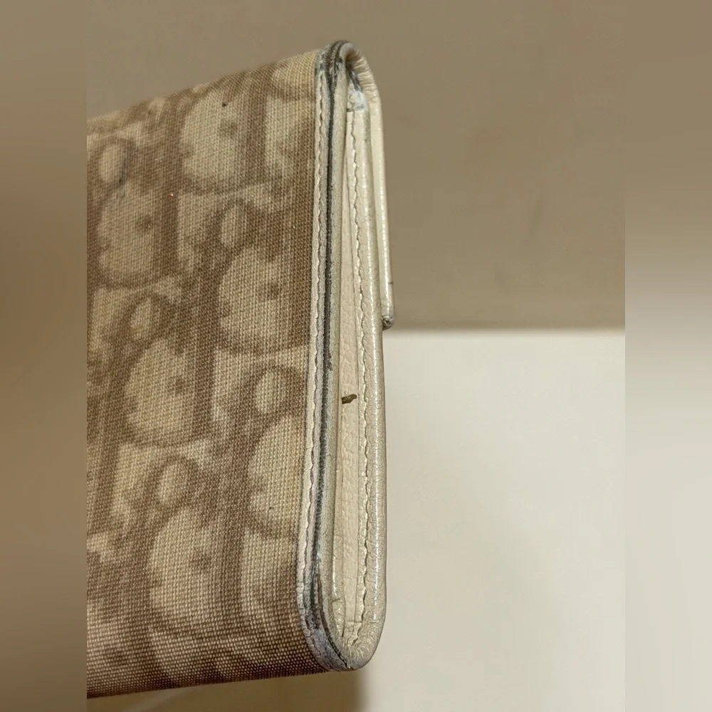 Dior Oblique Romantique Tri-fold Trotter Wallet
